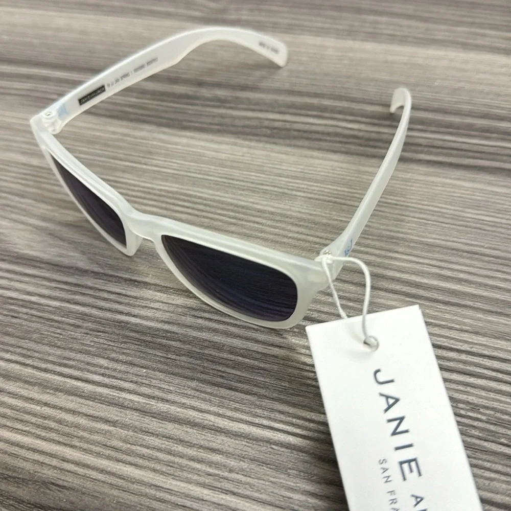 Janie & Jack Sunglasses for ages 2-4 years old. New in excellent condition clear